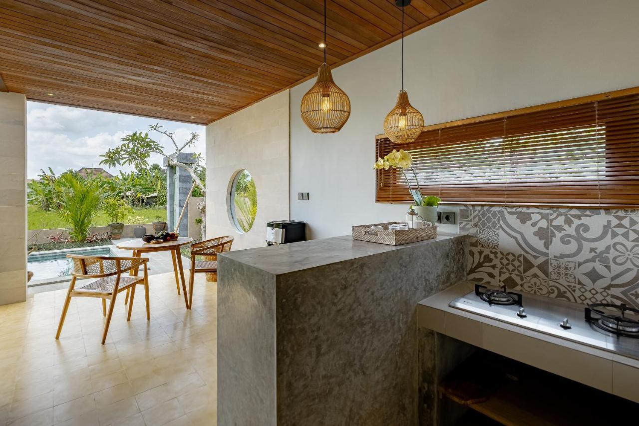 Suarga Loka Ubud Villa ภายนอก รูปภาพ