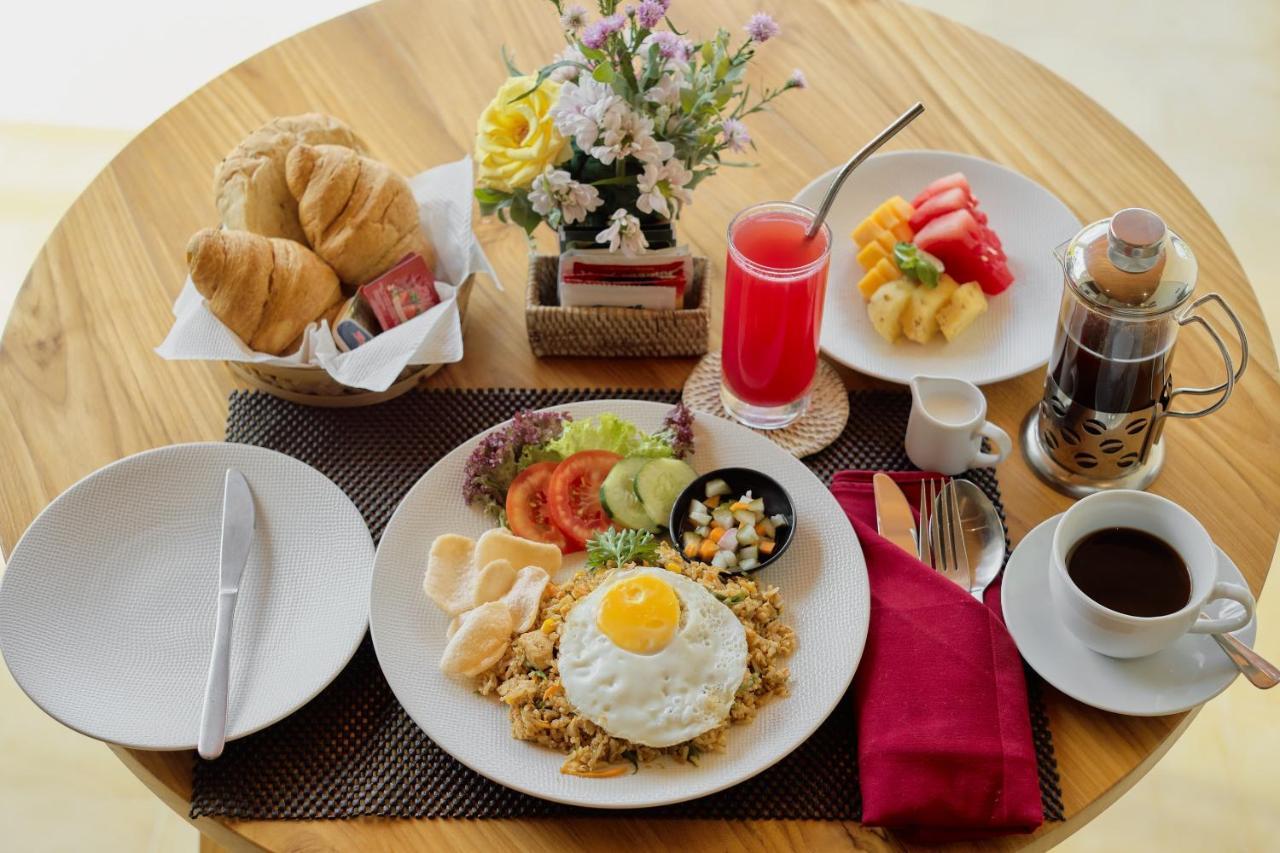 Suarga Loka Ubud Villa ภายนอก รูปภาพ
