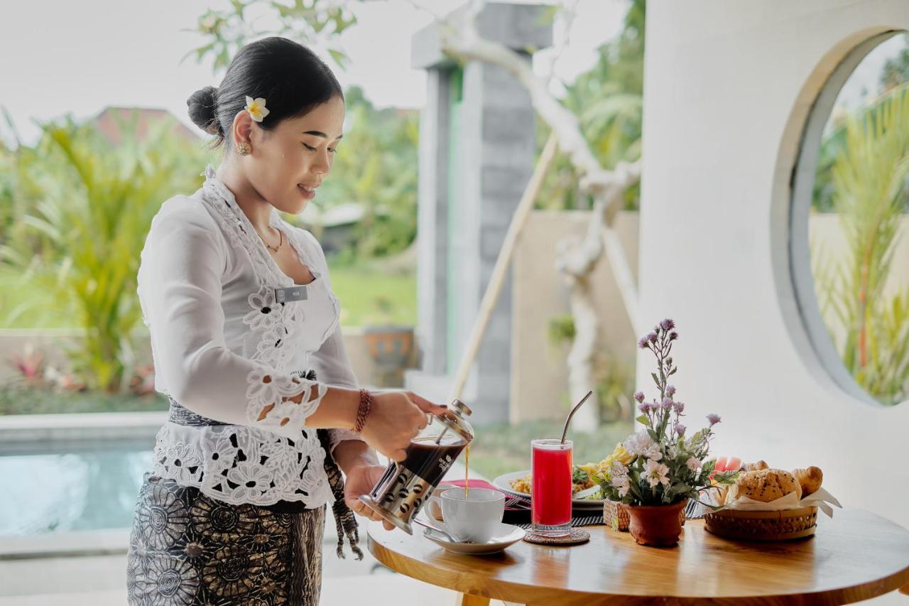 Suarga Loka Ubud Villa ภายนอก รูปภาพ