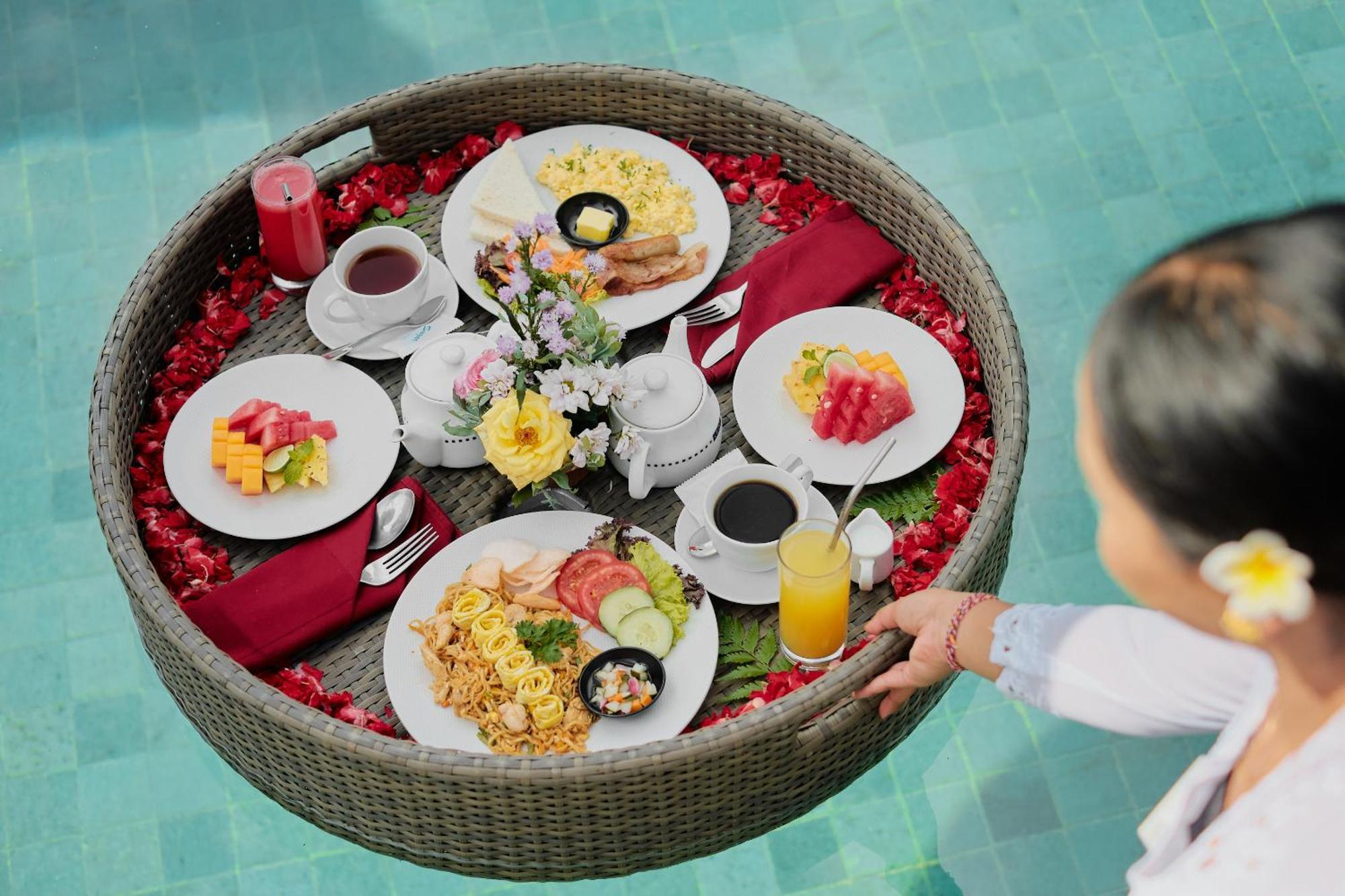 Suarga Loka Ubud Villa ภายนอก รูปภาพ