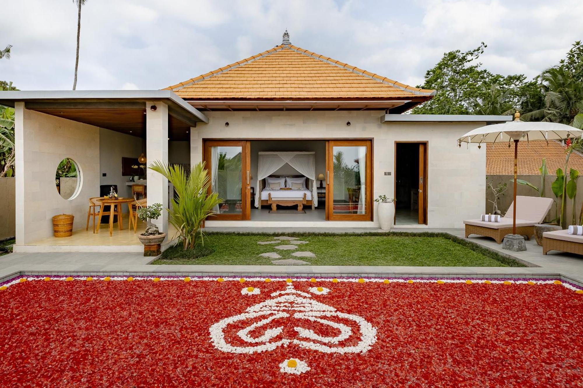 Suarga Loka Ubud Villa ภายนอก รูปภาพ